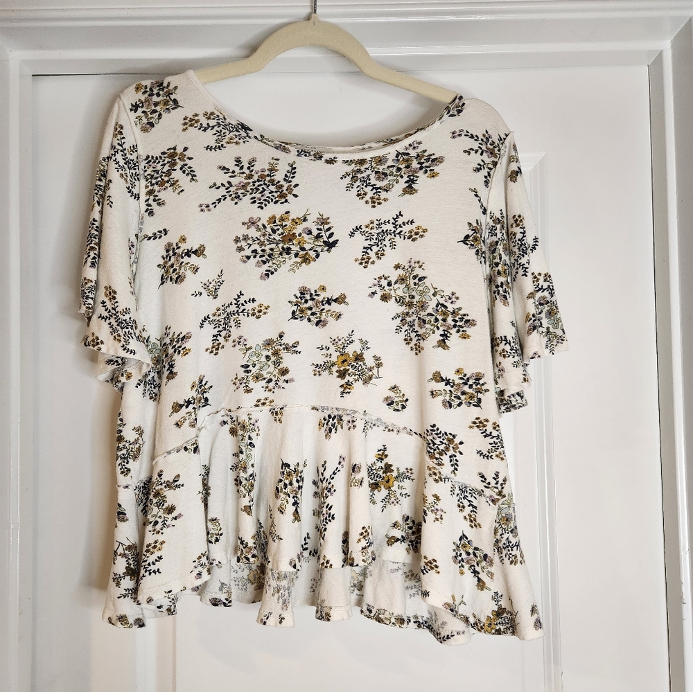 Lucky Floral Flutter Sleeve Peplum Crop